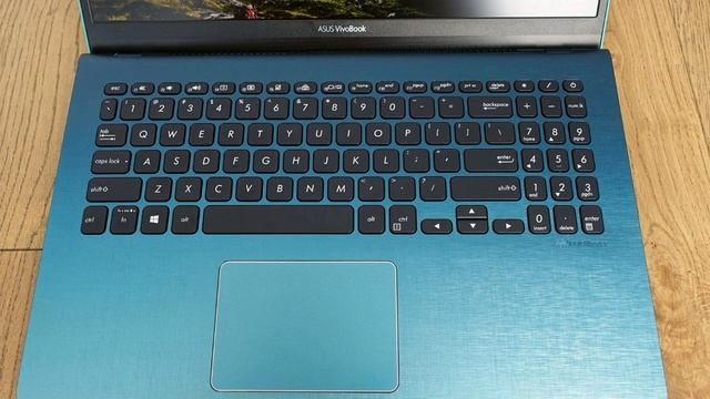 Asus VivoBook S15 S530 review | Intel UHD Graphics 620 смотреть онлайн