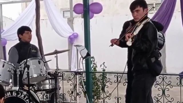 Гурӯҳи'Навои Бохтар'- Ғижжак базми уфари!-
-Guruhi'Navoi Bokhtar Gijak Bazmi Ufari!