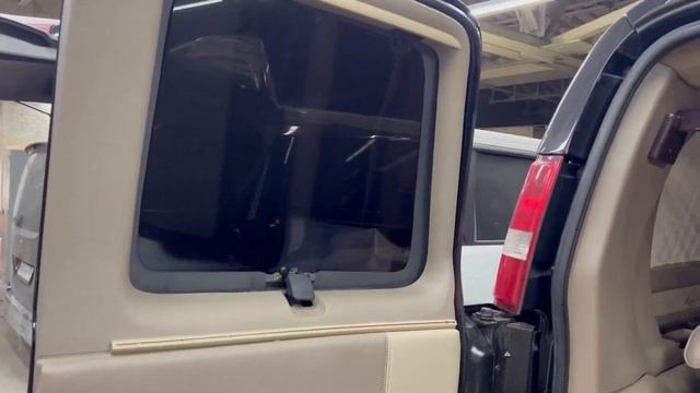 Chevrolet Express - Шторки