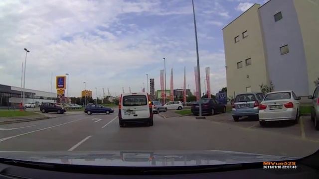 ВИДЕОРЕГЕСТРОТОР Подборка везение на дорогах!!! Удача на дороге!!! смотреть онлайн