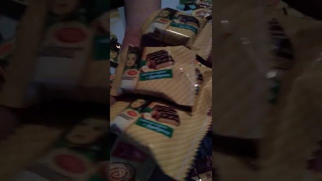 подарок из магнита .Алёнка новогодние распродажи смотреть онлайн