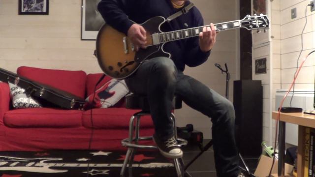 David Bowie suffragette city cover. смотреть онлайн