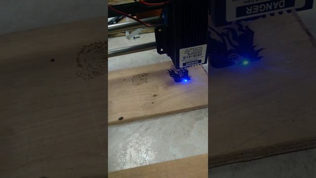 Лазерный выжигатель на кинематике CoreXY