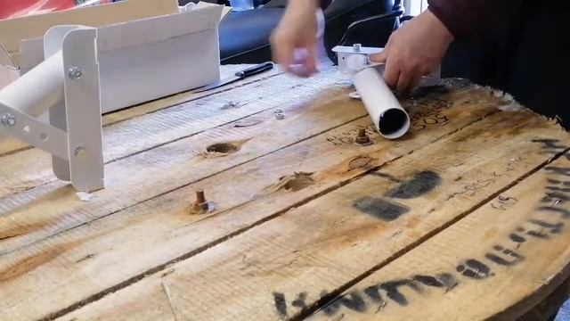 Сборка кронштейна КР-2М для консольного светильника смотреть онлайн