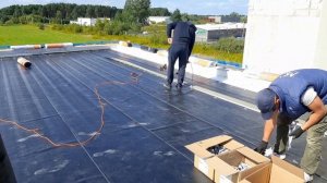 Плоская крыша с утеплением. Устройство мягкой кровли. Пайка еврорубероида.