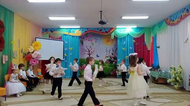 Танец"Мама звёздочка моя" смотреть онлайн