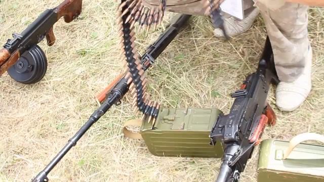 Как ЗаРядить ПК？ ЗаРяжание ПулеМёта Калашникова! Молодёжный ФорУм ＂iВолГа＂ 2015 День 5. СКК ＂Вместе＂