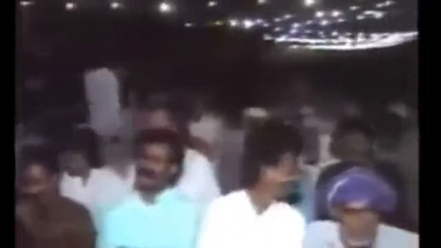 Begum Nusrat Bhutto seen clapping when Mr. Murtaza Bhutto said that Benazir and Zardari's only смотреть онлайн