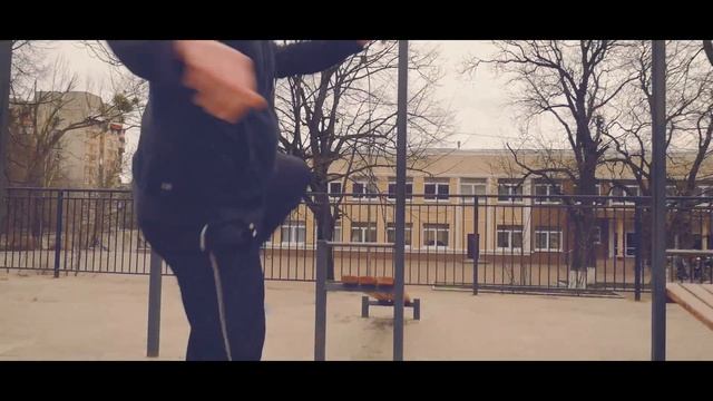 Тренировка ОФП на школьной площадке смотреть онлайн