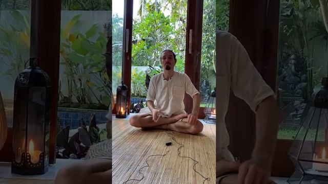 Йога за пределами коврика - вебинар с Каруной смотреть онлайн