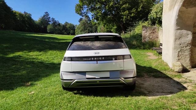 Hyundai IONIQ 5 Elektroauto Gras Grip Check Allrad EV E-Auto Test Fahrt