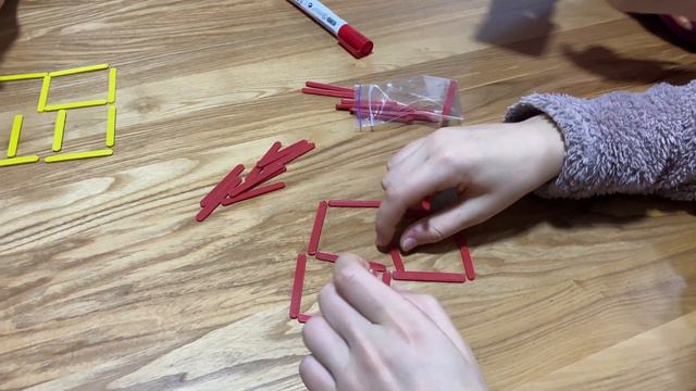 Переложи 2 палочки чтобы из 4 квадратов получилось 7 смотреть онлайн