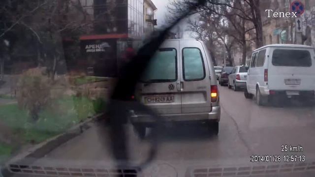 VW Caddy CH8249AA не пропустил смотреть онлайн