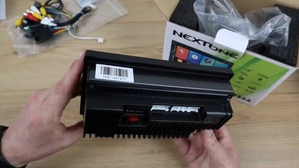 Распаковка автомагнитолы Nextone MD 754A и камеры заднего вида Fighter CS HCCD