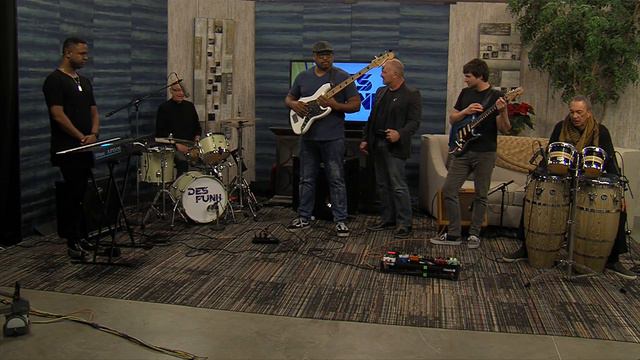 Des Funk - Live In Studio смотреть онлайн
