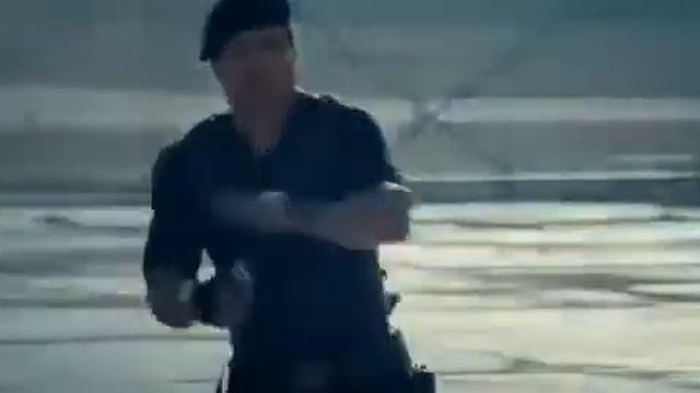 Джейсон Стэтхэм Vs Скотт Эдкинс.Неудержимые 2 Fight(720HD)