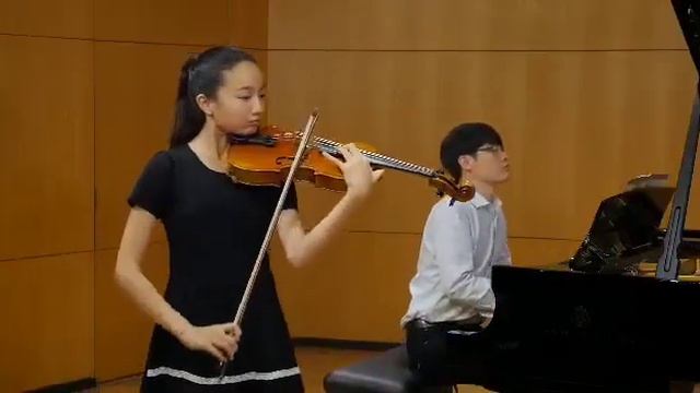 "La Campanella" N. Paganini, S&C Young Artist Iris Hur Viola смотреть онлайн
