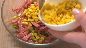 По-настоящему ОСЕННИЙ САЛАТ с сухариками, копченой колбасой и солеными огурцами