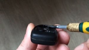 Как разобрать ключ Форд Мондео 4. Замена батарейки в ключе Форд Мондео 4