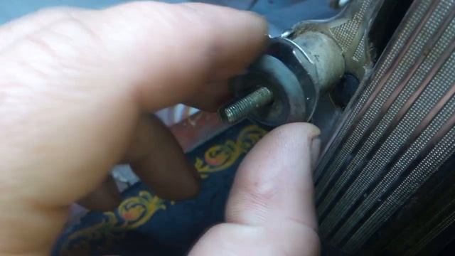 Как настроить швейную машинку "Подольск" с металлолома смотреть онлайн