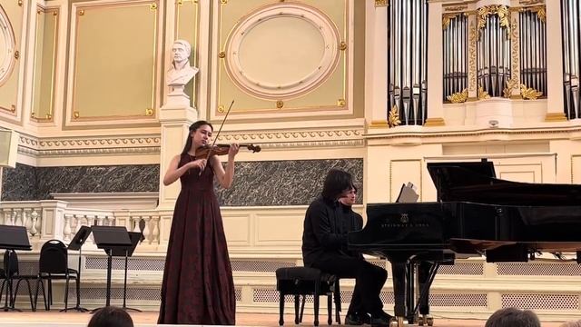 П.Чайковский Вальс-скерцо Малышева Елизавета, 15 лет смотреть онлайн