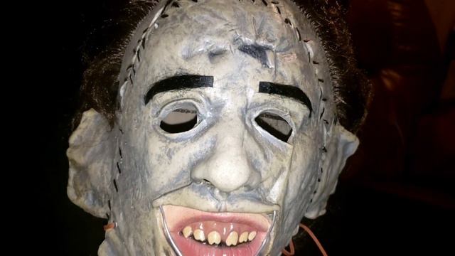 Trick Or Treat Studios Leatherface Mask Review + The Future Of TCM At TOTS смотреть онлайн