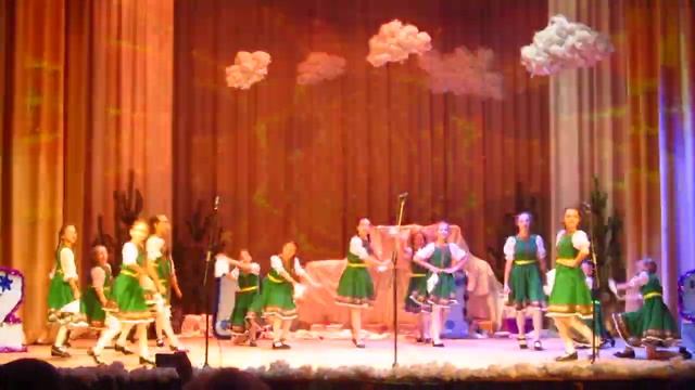 Топотуха танец. Русское Любимое видео смотреть онлайн