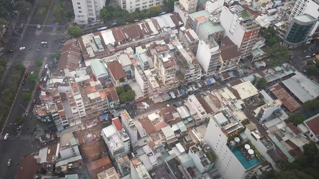 Our first time in VIETNAM! ?? Exploring Ho Chi Minh City (Saigon) + Cu Chi Tunnels! смотреть онлайн