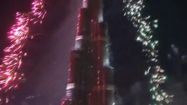 Новогодний фейерверк в Дубаи 2014! HD смотреть онлайн