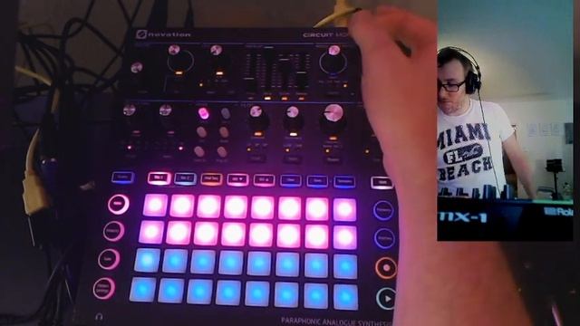 Матрица Модуляций - Novation Circuit Mono Station - обзор по русски смотреть онлайн