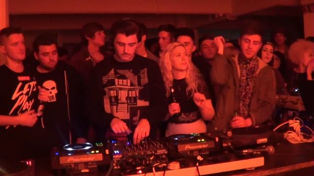 Locked Groove Boiler Room DJ Set смотреть онлайн