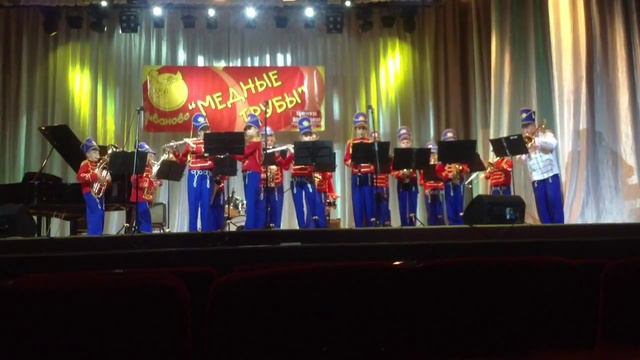 Россия г.п.Октябрьский,детский духовой оркестр ДШИ №2 "Эскадрон" .Руководитель Сергей Поставничий. смотреть онлайн