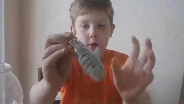 Акула-акробат! Море чудес - игрушка-аквариум с акулой, она плавает и ныряет! смотреть онлайн