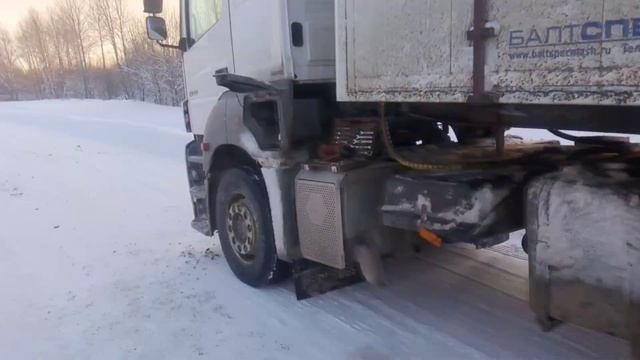 Ремонт Мерседес в чистом поле. смотреть онлайн