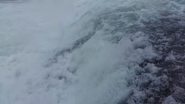 Рейнский водопад в Швейцарии, февраль 2017 г. Rhine Falls in Switzerland смотреть онлайн