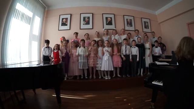 Выступление общего хора Красногорской детской музыкальной школы.Март 2016. смотреть онлайн
