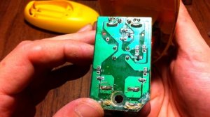 Ni Mh Ni Cd varta 57066 Лучшая из дешевых зарядок для пальчиковых аккумуляторов