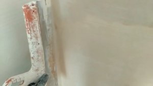 ШПАКЛЕВКА СТЕН ПОД ПОКРАСКУ своими руками. Как шпаклевать стены :)