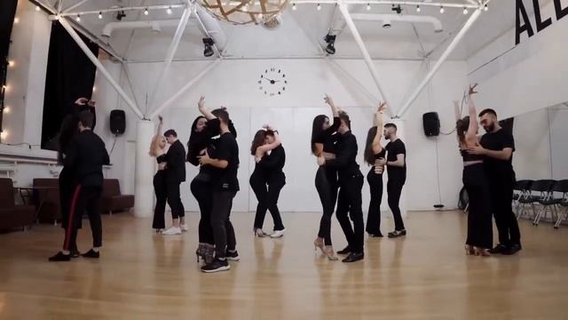 Сергей Южилкин - Филиппова Дарья | Bachata Level Up 2 (курс Давыдовых) смотреть онлайн