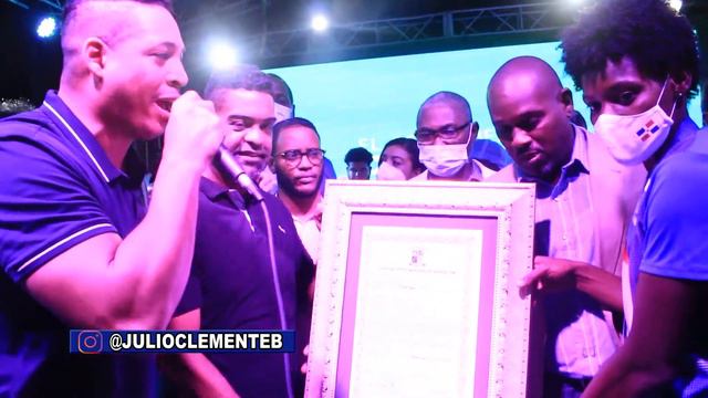 Recibimiento de medallista Olimpica Marileydi Paulino en Don Gregorio, Nizao. смотреть онлайн
