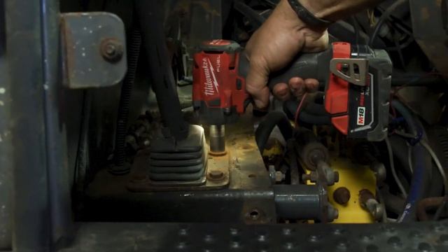 Milwaukee® M18 FUEL™ Compact Impact Wrenches in NZ смотреть онлайн