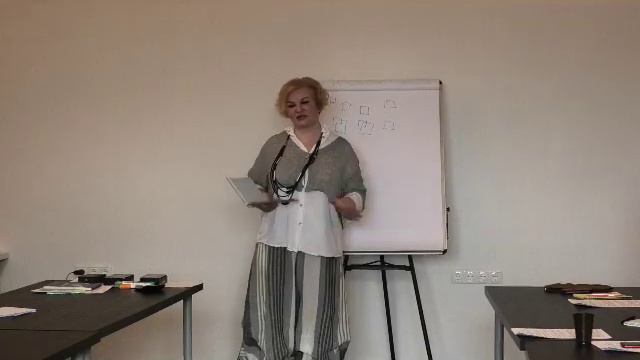 Чемодан без ручки. Упражнение психолога Виктории Аладьиной смотреть онлайн