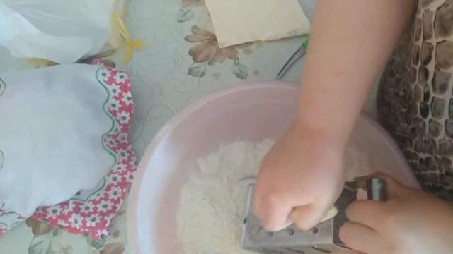 Слойка Тесто быстро просто и вкусно 1 часть в тороя часть на канале есть! смотреть онлайн