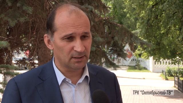 Строительство Ледового дворца в Октябрьском смотреть онлайн