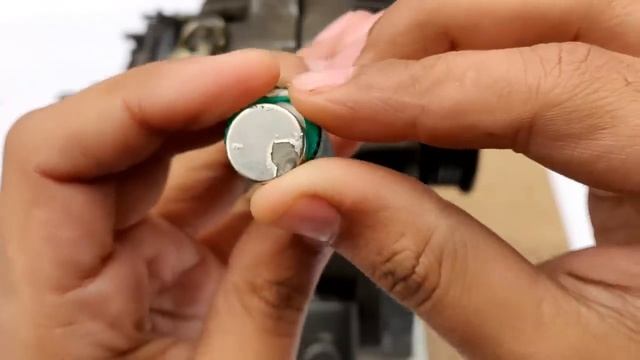 12v 90 Amps Car Alternator to Self Excited Generator using DIODE смотреть онлайн