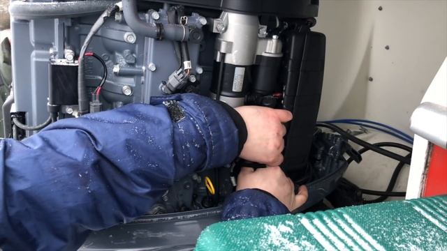 Как снять зимой мотор смотреть онлайн