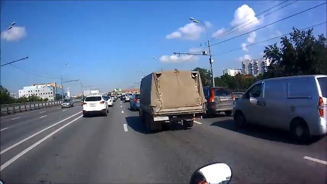 Москва пробки мопед