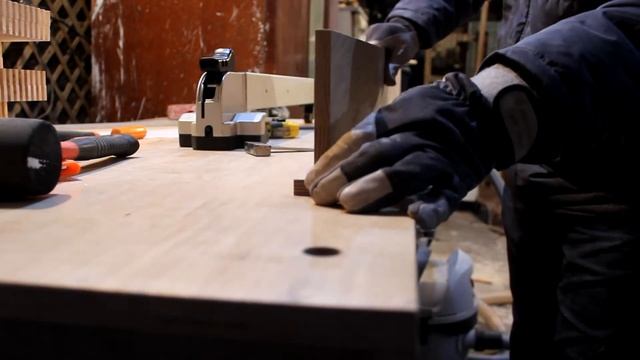 How I made moldings on the cupboard. Как я делал молдинги на шкаф. смотреть онлайн