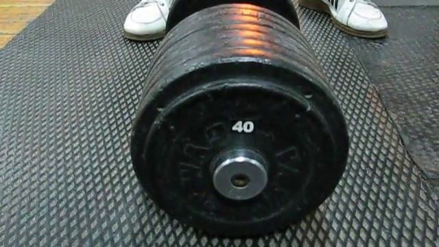 Жим гантели стоя 40 кг 18.03.11.AVI смотреть онлайн