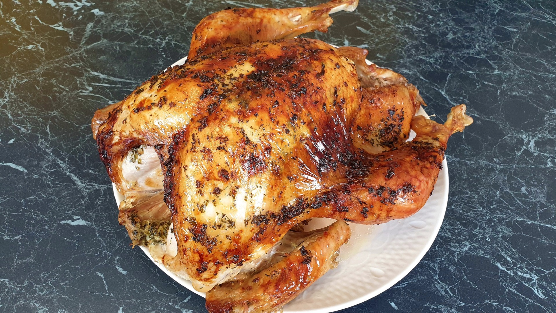 Сочная запеченная рождественская ИНДЕЙКА В ДУХОВКЕ ЦЕЛИКОМ на праздничный стол. Новый год 2025. смотреть онлайн